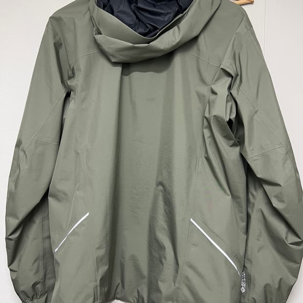 아크테릭스 솔라노 후디 men - m사이즈