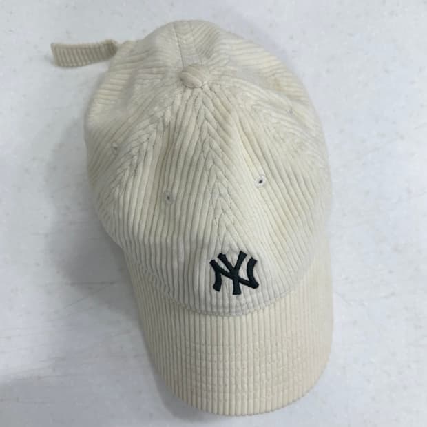 뉴에라 코듀로이 볼캡