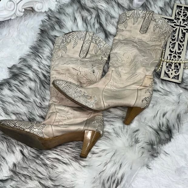 빈티지 웨스턴 부츠힐