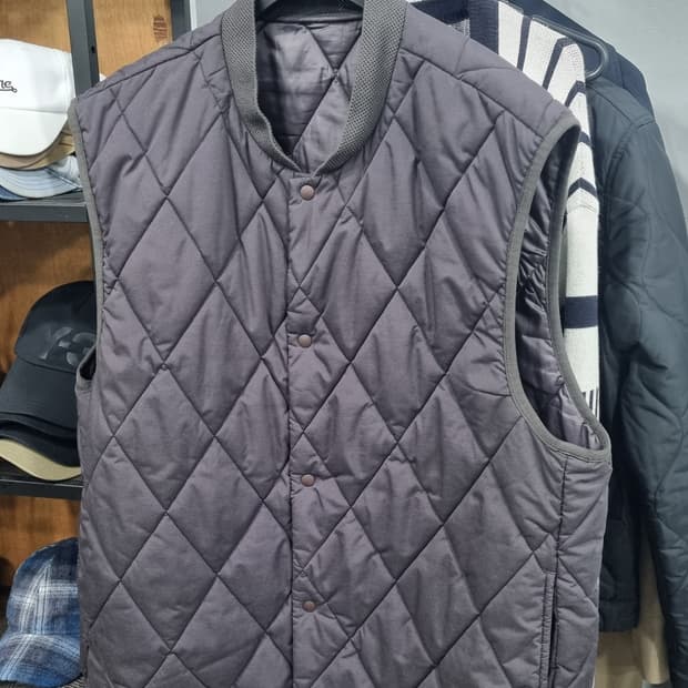 kolon epigram(에피그램) 트레블러 퀄팅 남성조끼 xL(105)