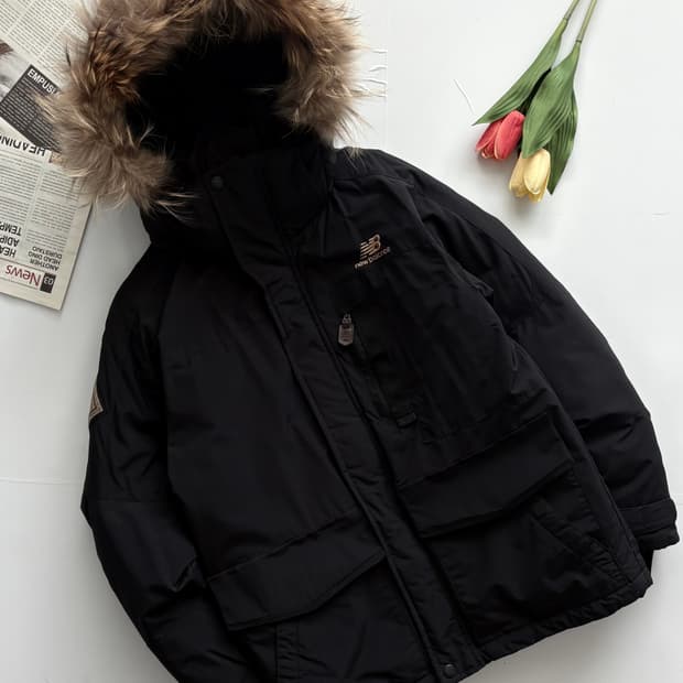 뉴발란스 덕다운 블랙 패딩 점퍼