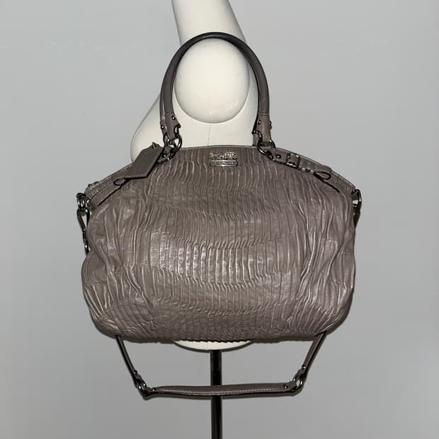 Coach Big Gray Shoulder bag