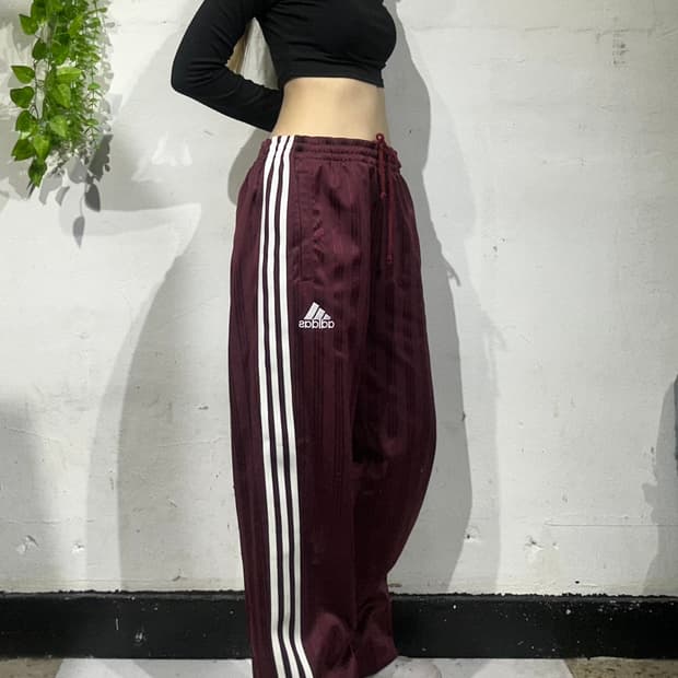 00s 아디다스 대장급 버건디 와이드 화이트 삼선 스몰 로고 추리닝 바지