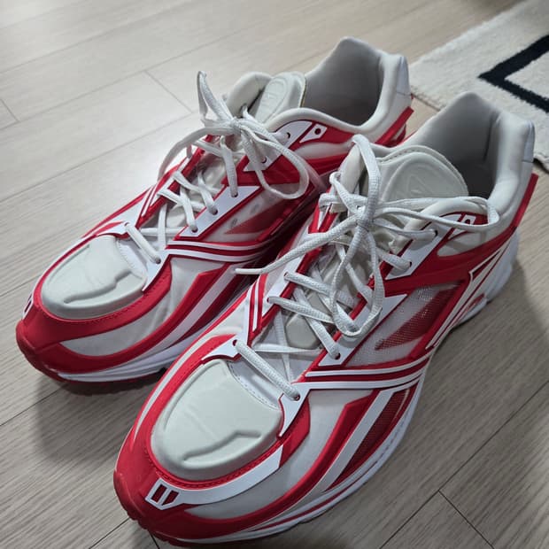 강혁 리복 프리미어 로드 모던 레드 로우 300