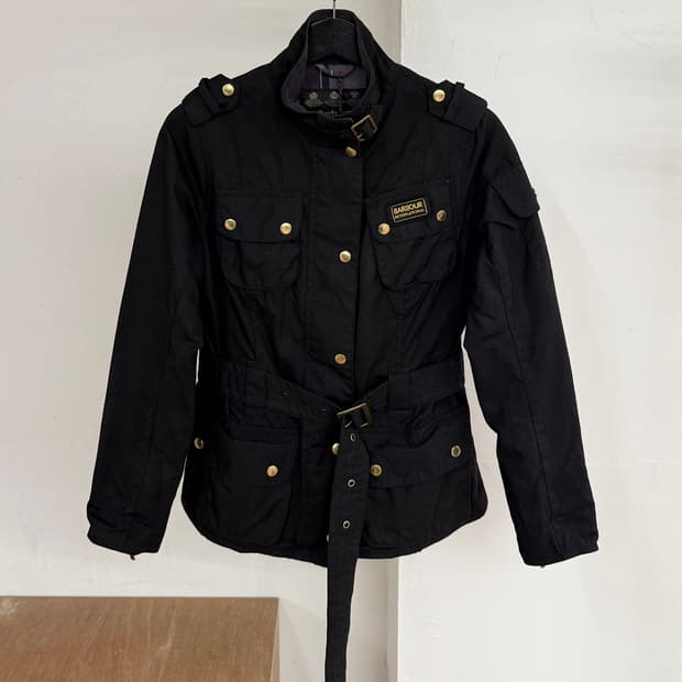 바버 블랙 인터내셔널 왁스 자켓 