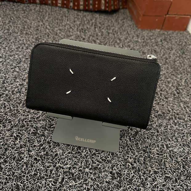 메종 마르지엘라 블랙 레더 지퍼 장지갑