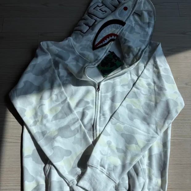 베이프 후드집업 
