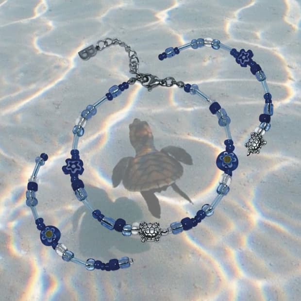 Turtle Bracelet in the Sea