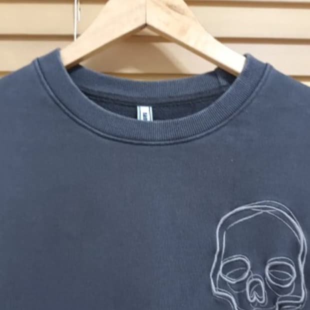 매니아매스 남성 스컬프맨투맨티셔츠 free