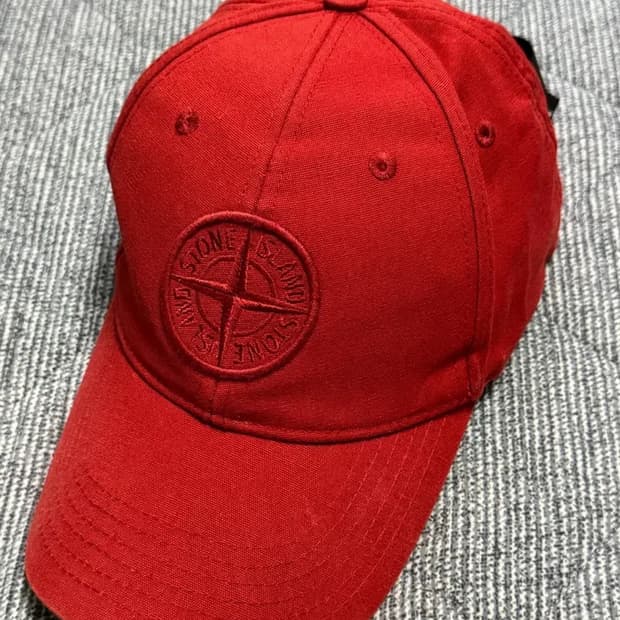 스톤아일랜드 레드 볼캡(L)