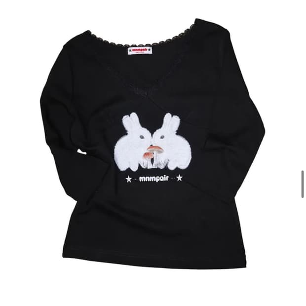 미니멀페어 Rabbit Lace V-Neck Tee