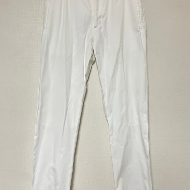 프라다 남성 흰색 바지 50사이즈 정품