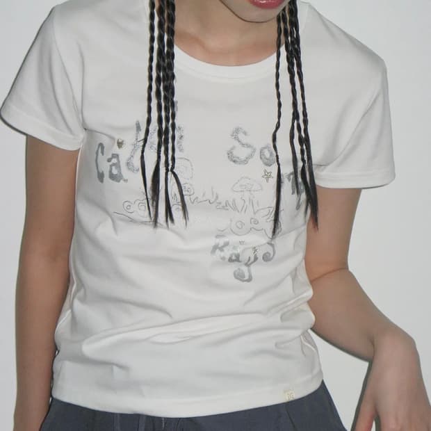 타입서비스 캐치 엠브로이더리 티셔츠 오프화이트 반팔 티셔츠