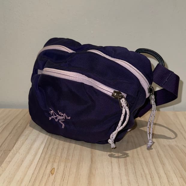 아크테릭스 벨트백