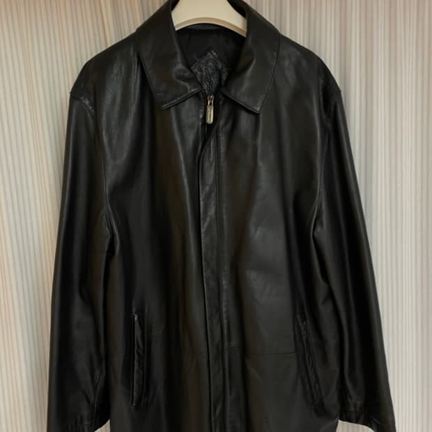 생로랑(YvesaintLaurent) 양가죽자켓 