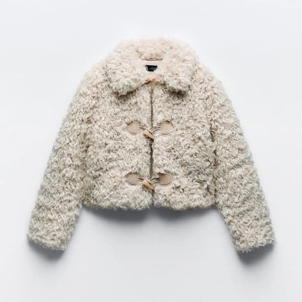 새상품) ZARA 자라 페이크 퍼 뽀글이 토글 시어링 크롭 점퍼 m