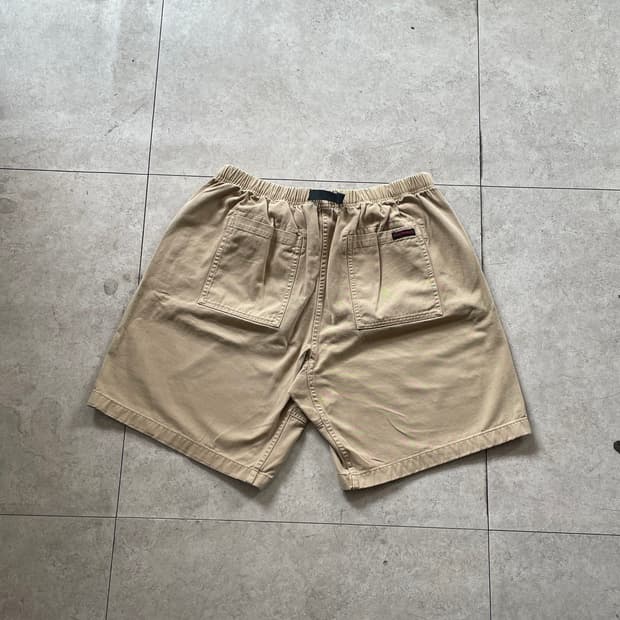 (Gramicci) 그라미치 베이지 반바지