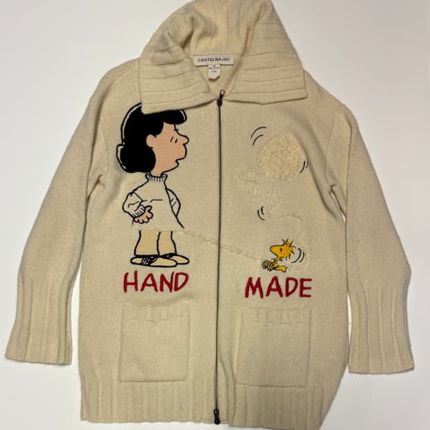 정품!! 여성 까스텔바작 핸드메이드 스누피 니트 가디건
