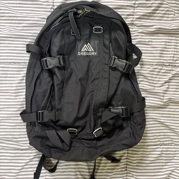 그레고리 데이앤하프 백팩 가방 블랙