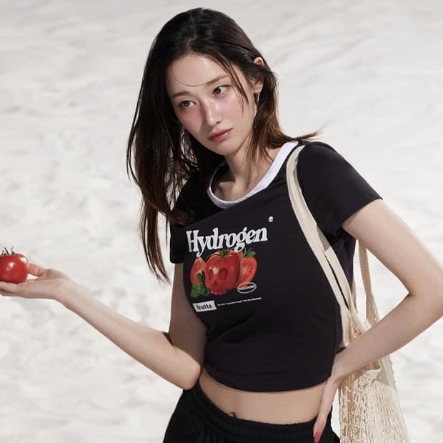 하이드로겐 전종서 착용 그로서리 토마토 프린팅 크롭 반팔티 블랙 M