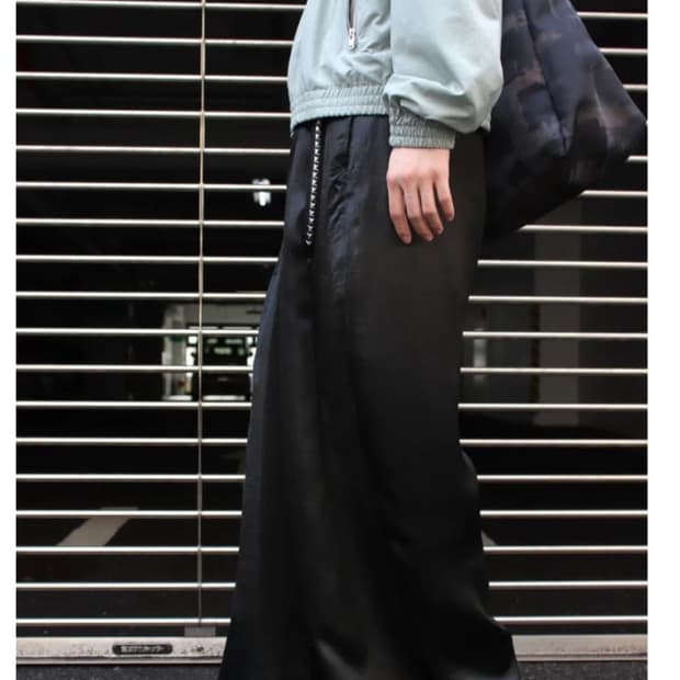 신야코즈카 유광 팬츠