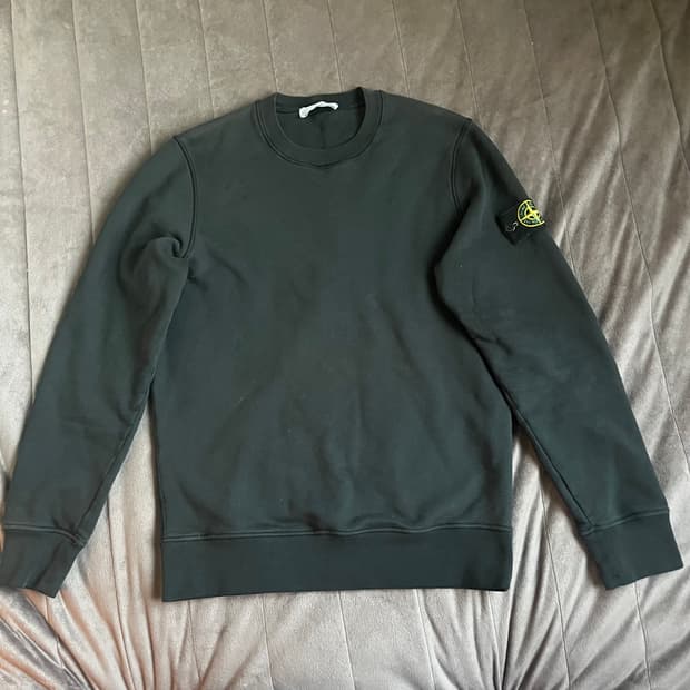 스톤 아일랜드 맨투맨 