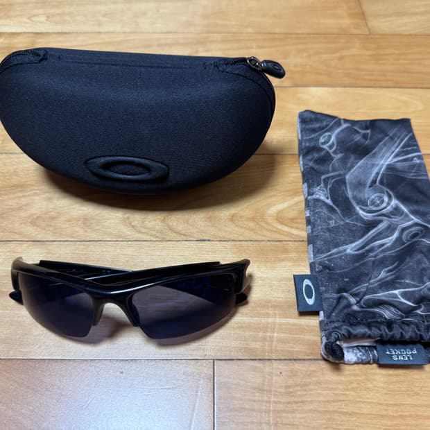 오클리 선글라스