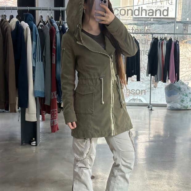 D.i.a Y2k 사선지퍼 카키롱자켓