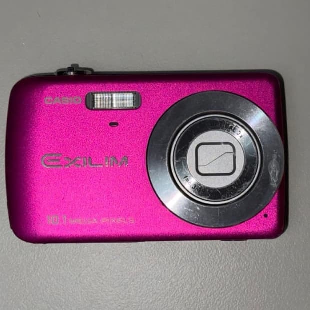 카시오 엑슬림 z33 핫핑크 디카