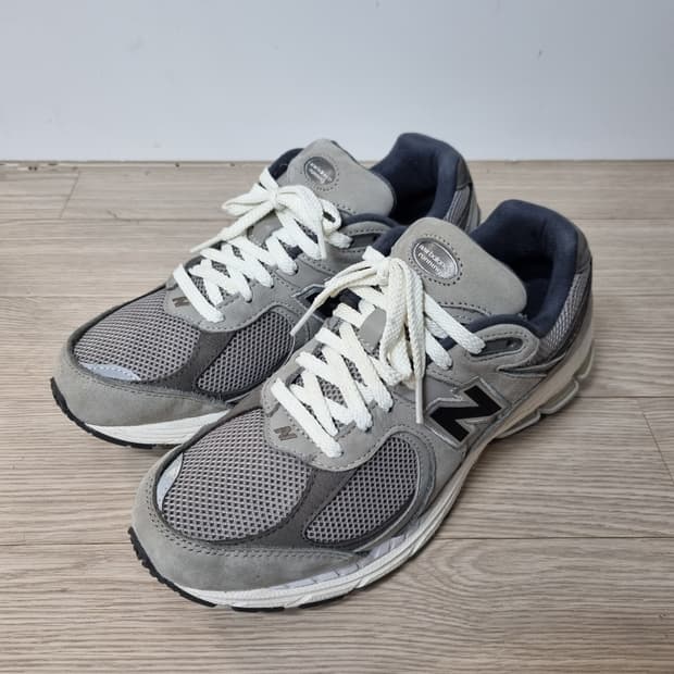 [270] 뉴발란스 x 브라운야드 2002 웜알파카 그레이