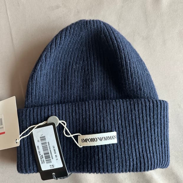 엠포리오 알마니 비니 새상품