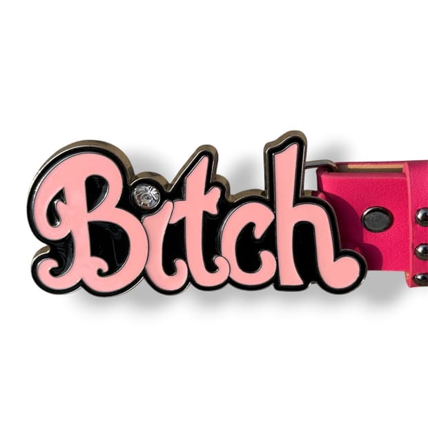 BITCH 레터링 핑크 벨트 