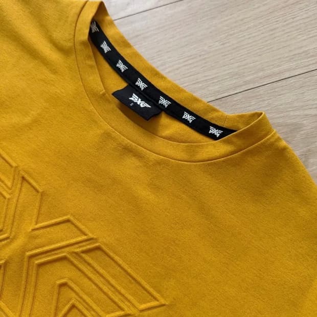 PXG 머스타드 반팔 티셔츠