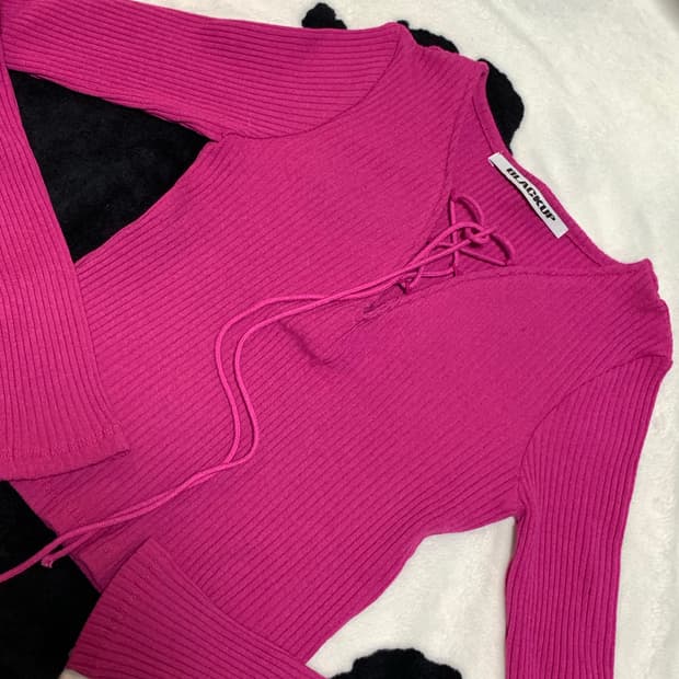 블랙업 핑크 니트