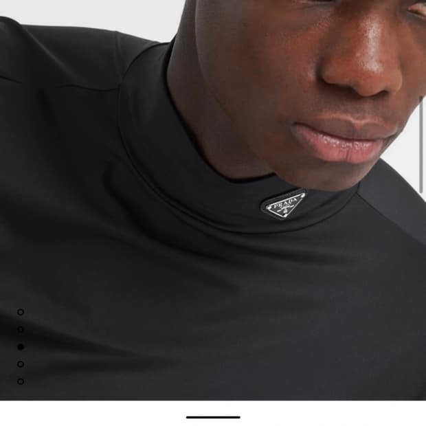 프라다 스트레치코튼 터틀넥XL