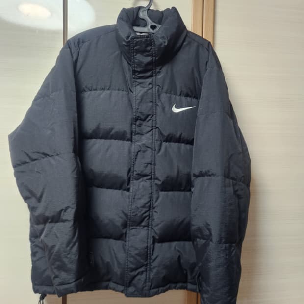 나이키 올드스쿨 빅스우시 패딩