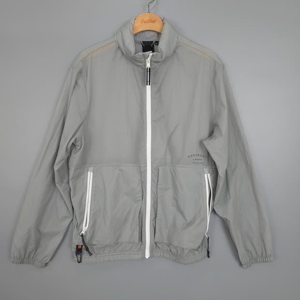 라푸마 Lafuma 라이트 그레이 바람막이 점퍼 90