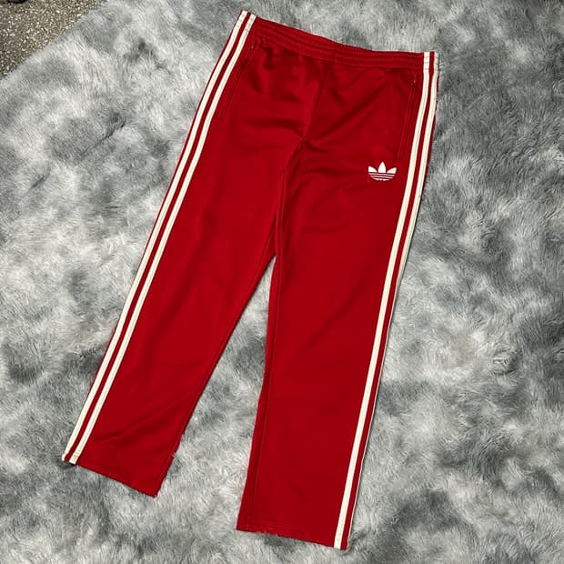 아디다스 파이어버드 레드 트랙팬츠 해외판