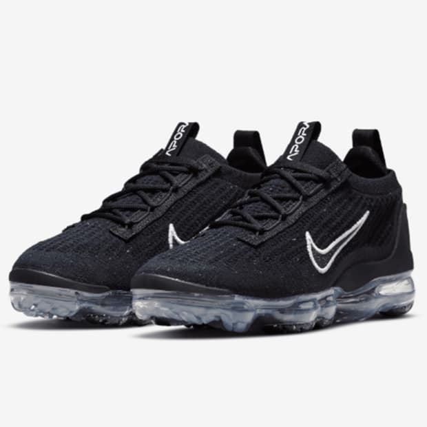 (정품)우먼 나이키 에어 베이퍼맥스 2021 플라이니트 블랙(235)중고