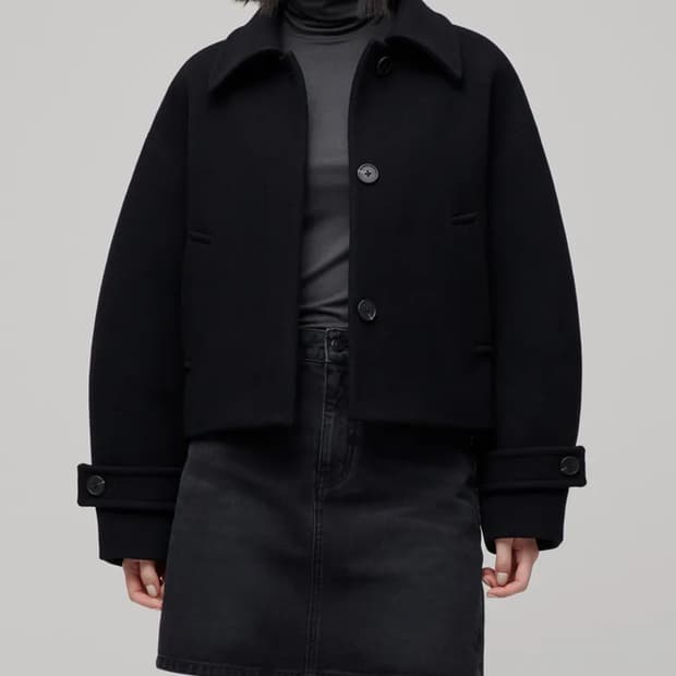 무신사 스탠다드 우먼 우먼즈 캐시미어 블렌드 쇼트 맥 코트 [블랙]