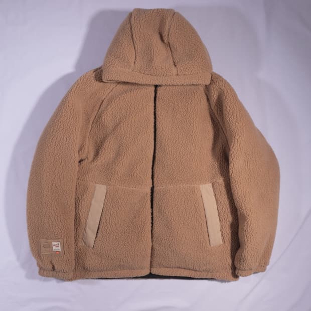 블랙야크 리버시블 숏패딩 B57