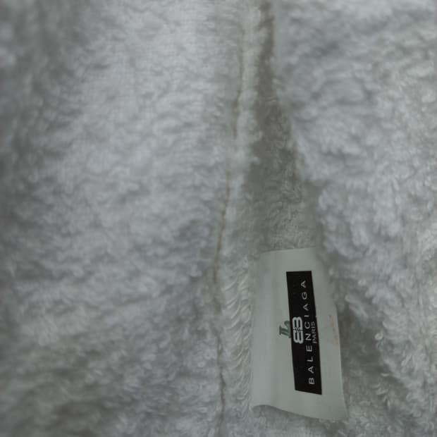 발렌시아가 호텔 시리즈 배스로브 화이트 (진품)