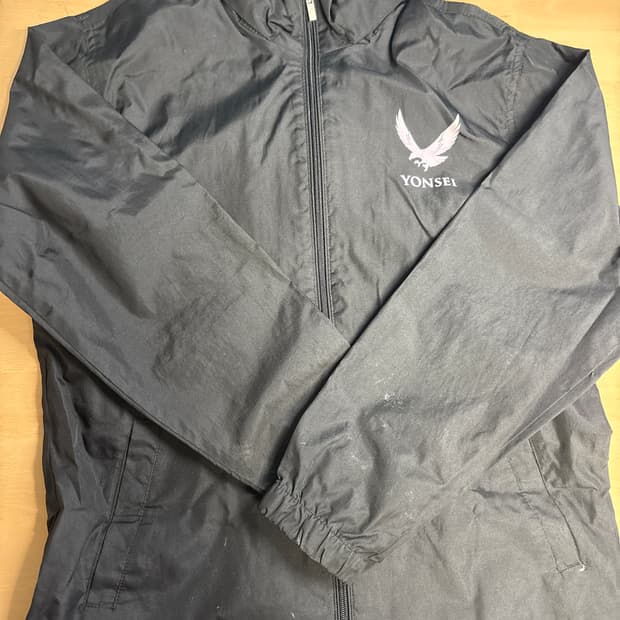 연세대 바람막이