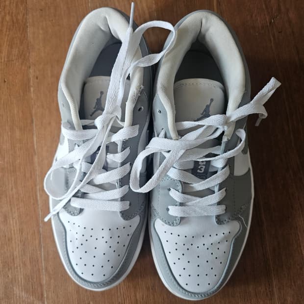 나이키 에어 조던 로우 그레이/화이트 235