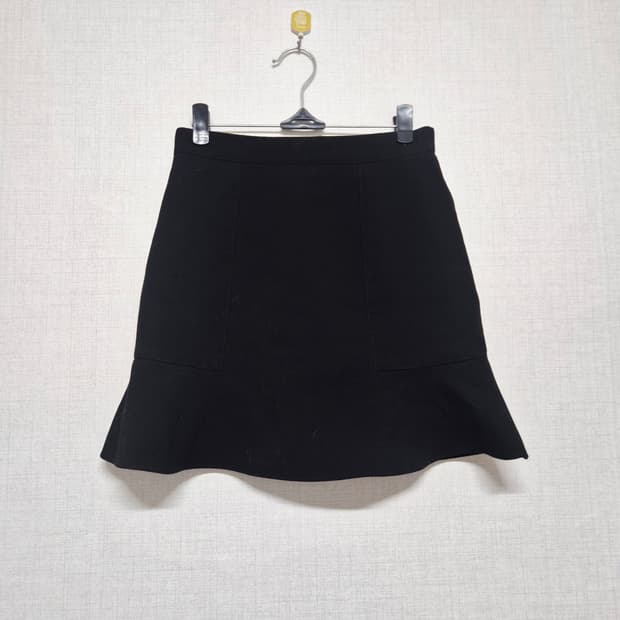 블랙 플레어 미니 스커트