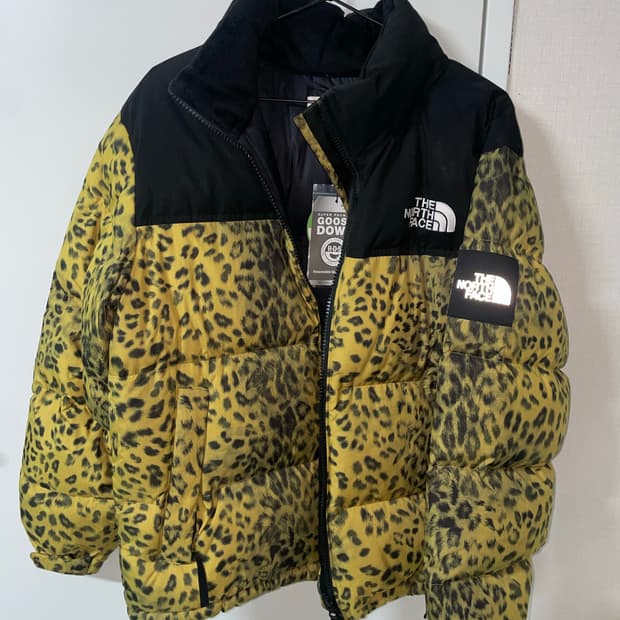 노스페이스 눕시 레오파드 패딩