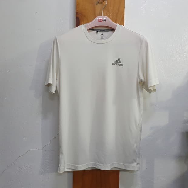 아디다스 반팔 스포츠 티ㅂ(105)