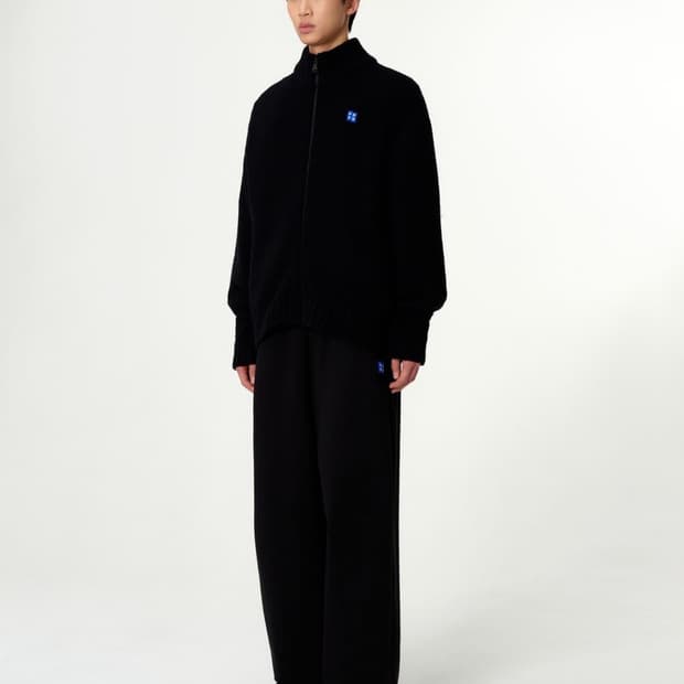 아더에러 시그니피컨트 니트집업 블랙