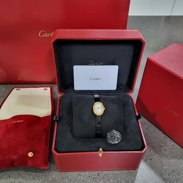 (까르띠에 명품관구매) 까르띠에 베누아 개런티카드및 풀구성