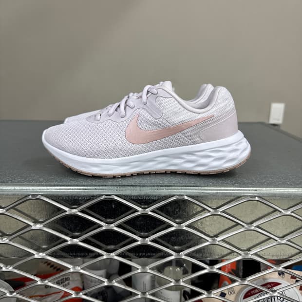 나이키 레볼루션 6 넥스트 네이처 235